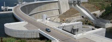 The reservoir that "would never fill" is opening the floodgates: 23 years later, the largest swamp in Western Europe is completely full 