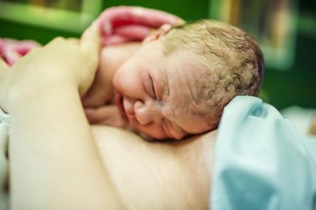 Nace el primer bebé de un útero trasplantado en Estados Unidos