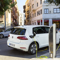 El reto de Volkswagen con los coches híbridos y eléctricos: apuntan a 330.000 unidades y cerraron 2019 con sólo 80.000 ventas