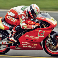 Un motor bicilíndrico al que le falta un cilindro. La loca e histórica idea que una marca china revive copiando a Ducati