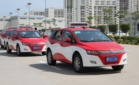 China quiere liderar en 2020 el mercado de los eléctricos