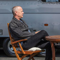 ¡Ojo, coleccionistas! Tom Hanks subasta su caravana Airstream: su hogar mientras rodó 'Forrest Gump' y casi 20 películas