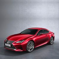 Lexus RC 2019: Un coupé muy elegante y con motor híbrido, ahora mejor equipado y materiales realmente premium