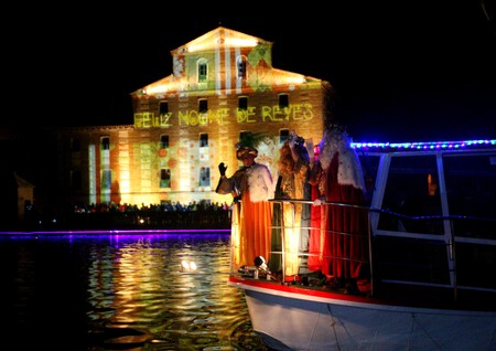 Christmas Village Three Kings Lights Children's Getaway Weekend Near Madrid