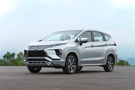 Hay diseños controvertidos... y luego está el peculiar Mitsubishi Xpander, que por ahora se queda en Asia