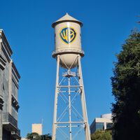 O pesadelo da indústria: brasileira que trabalha em Hollywood explica por que a fusão Netflix-Warner pode ser o fim de uma era que deveríamos torcer contra