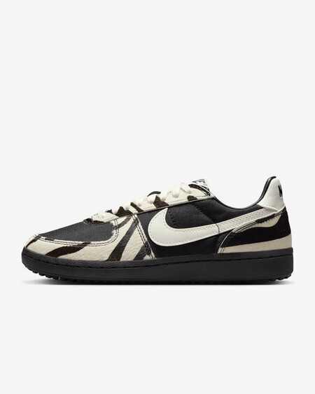 Wmns Nike Field General 2