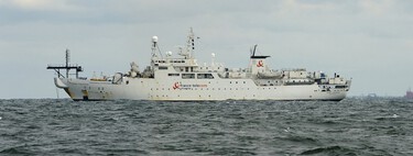 Quando um cabo submarino se rompe na África, só há uma solução: chamar o único navio que os conserta há mais de uma década 