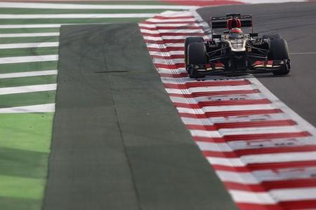 La batalla entre Romain Grosjean y Kimi Räikkönen, uno de los momentos del GP de India
