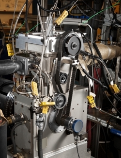 Delphi trabaja en un prototipo de motor de gasolina que podría consumir un 33% menos