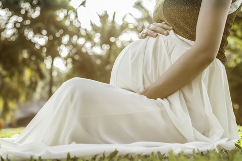 La fotografía de una bloguera italiana que nos recuerda que también se puede modelar estando embarazada