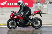 ABS en las Honda deportivas (CBR): probar para creerlo