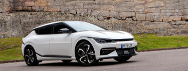 Probamos el Kia EV6 GT Line, un crossover eléctrico tan espectacular como recomendable