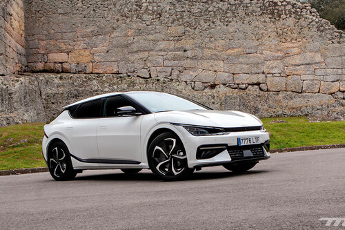 Probamos el Kia EV6 GT Line, un crossover eléctrico tan espectacular como recomendable