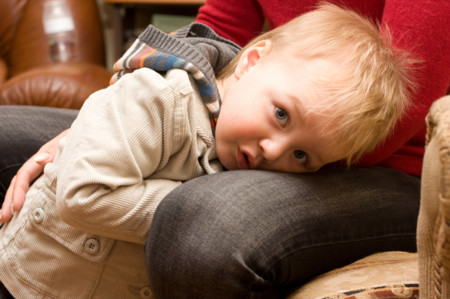 Niños extremadamente tímidos: ¿qué sienten?