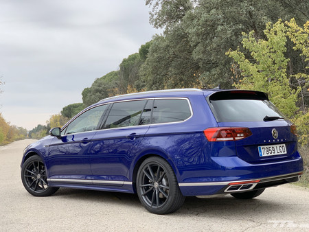 Volkswagen Passat Variant 2020 trasera