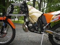 Para los que necesitan un plus de tracción haciendo enduro: KTM EXC 300 AWD