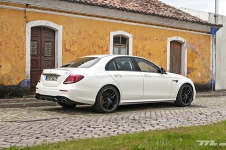 Mercos E 63s 4matic 03
