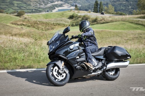 Probamos la BMW K 1600 B, la primera bagger europea con uno de los mejores culos del mercado