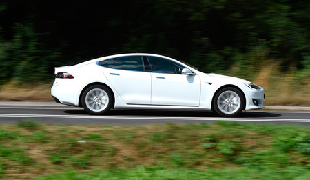 El Tesla Model S se paseará por Nürburgring sin buscar el récord de vuelta