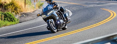 Un famoso fabricante de coches chino ha fusilado a la Honda Gold Wing, pero en versión bestia de ocho cilindros y 2.000 cc