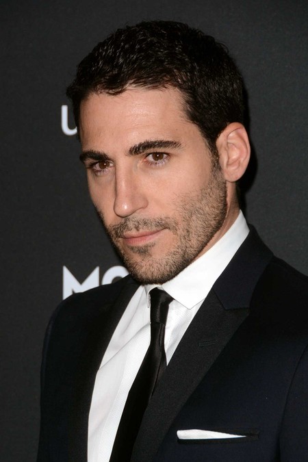 Miguel Ángel Silvestre, todo elegancia en la Gala Mont Blanc Unicef