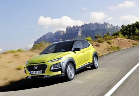 Al volante del Hyundai Kona, un cómodo y capaz SUV compacto que pronto será también eléctrico