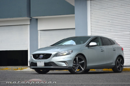 Volvo V40, lo probamos para descubrir si sus perfectas asistencias funcionan en nuestras imperfectas calles