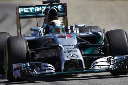 85 millones y un contrato de tres años para convencer a Lewis Hamilton