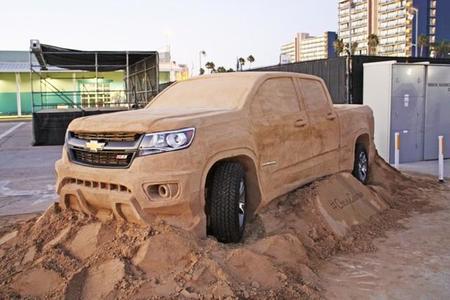 Chevrolet Colorado 2015 ¡hecha con arena de playa!