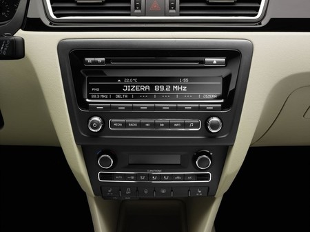 Skoda Rapid radio