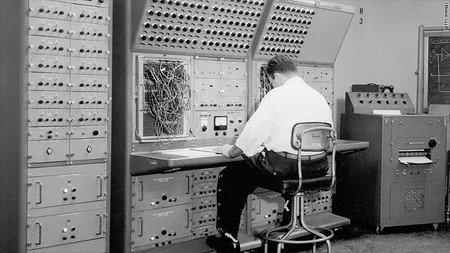 Este programa informático de 1958 sigue usándose hoy en día: sustituirlo sería demasiado caro
