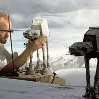 Tras 40 años de magia, Phil Tippett cierra el estudio que vio nacer la edad de oro de los efectos visuales: "Moriré con la espada en la mano"  