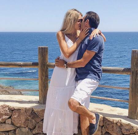 Ana Soria se derrite con su hombretón: este ha sido el detalle de Enrique Ponce con motivo del 8M