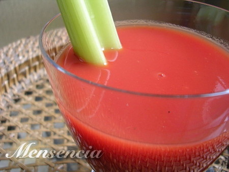 Zumo de tomate, fuente antioxidante para nuestro cuerpo