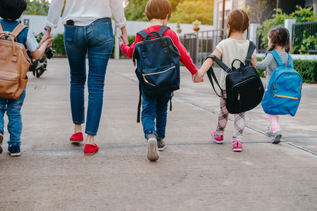 Calendario escolar vs calendario laboral 2020: estos son los festivos que tienen tus hijos y tú no