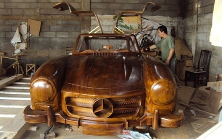 Vendido por ebay un Mercedes-Benz 300SL de madera