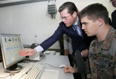 La UE ficha al polémico Karl-Theodor zu Guttenberg para defender Internet y los Derechos Humanos