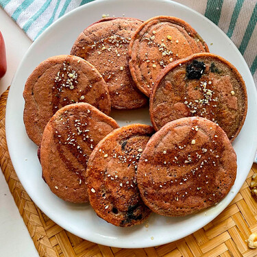 Tortitas de remolacha, una receta de solo tres ingredientes para un desayuno sano, con opción sin gluten