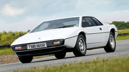 ¡Regreso al pasado! El Lotus Esprit revivirá en 2022 y será mejor coche que el Evora