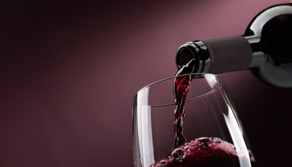 17 grandes vinos blancos, tintos y rosados para comprar online con grandes descuentos (y darte un homenaje)