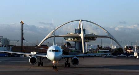 Desde Hace Mas De Una Decada Los Empleados Del Aeropuerto De Los Angeles Viven En Su Parking