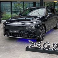 Otro gigante chino entra en España con tres coches eléctricos desde 44.990 euros que apuntan directamente a Tesla (y con un coche volador)