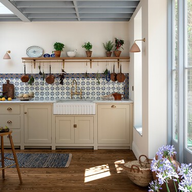 Las cocinas rústicas son tendencia en 2027: materiales y decoración que veremos el próximo año 