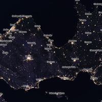 Ya sabemos dónde no ver el eclipse solar: este genial mapa 3D de contaminación luminosa convierte las ciudades en montañas de luz 