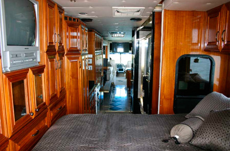 Terra Wind, la autocaravana anfibia del millón de dólares