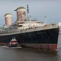 El transatlántico más grande jamás construido, más largo que el Titanic, hará su último viaje antes de llegar a su destino final: hundirse para convertirlo en un arrecife