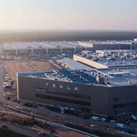 Graças à política anti-carros elétricos de Trump, Tesla irá para a Europa para fabricar baterias: na Alemanha, a partir de 2027 