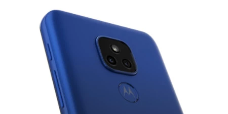 Moto E7 プラス 02