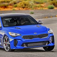 El KIA Stinger se prepara para su actualización con más poder y un retoque a su imagen